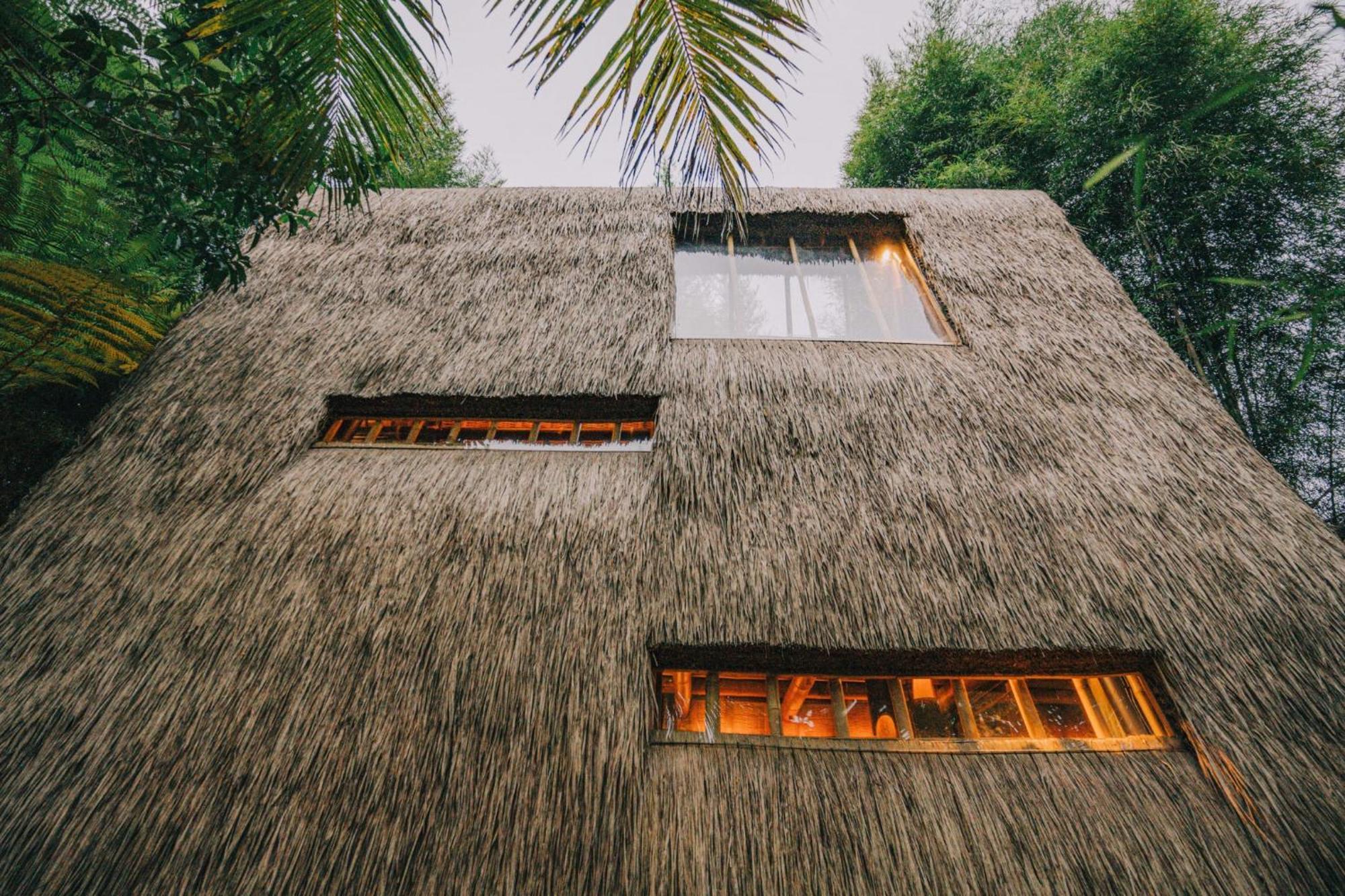 הוילה Selat Hideout Eco Bamboo House Bali מראה חיצוני תמונה